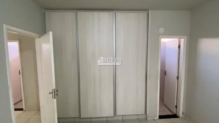 Imagem Casa à venda no bairro São Benedito, Uberaba: 4 dormitórios, 2 suítes, área de lazer