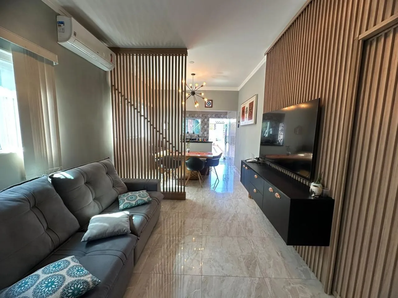 Imagem Casa para Venda em Itanhaém, Jardim Suarão (Praia), 3 dormitórios, 2 suítes, 2 banheiros, 3 vagas