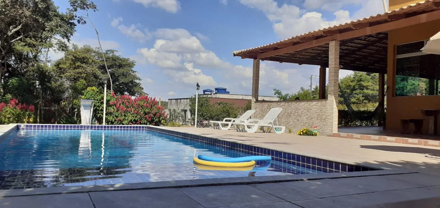 Imagem Vendo ótima chácara em Contagem/MG com 2.500 m² de área total,