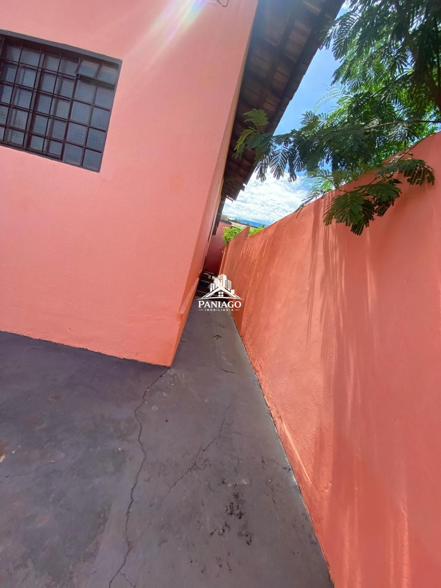 Imagem CASA A VENDA COM 3/4 SENDO UM SUITE NO BAIRRO PARQUE CUIABA
