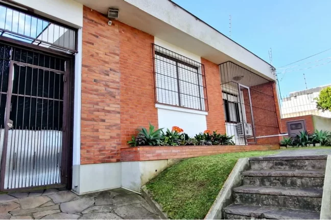 Imagem Casa para venda no bairro Jardim do Salso em Porto Alegre