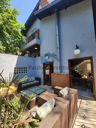 Imagem Casa Exclusiva em Cond na Granja Viana – Privacidade e Sofisticação!