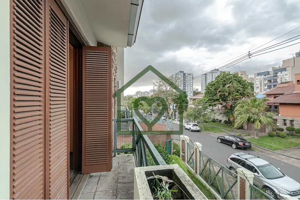 Imagem Casa à venda na Rua Frei Henrique Golland Trindade, próximo à Av. Anita Garibaldi, no bairro Boa ...