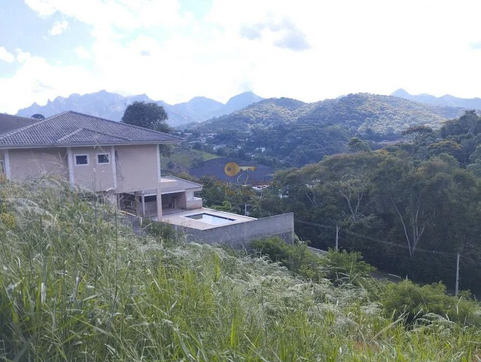 Imagem Terreno em Condomínio para Venda em Teresópolis / RJ no bairro Prata