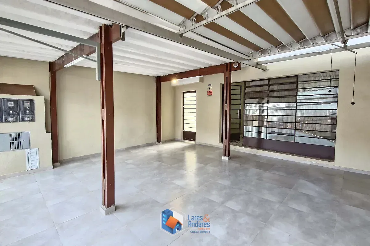 Imagem Sobrado para venda em Vila Baruel com 6 quartos, sendo 2 suítes, 240m²