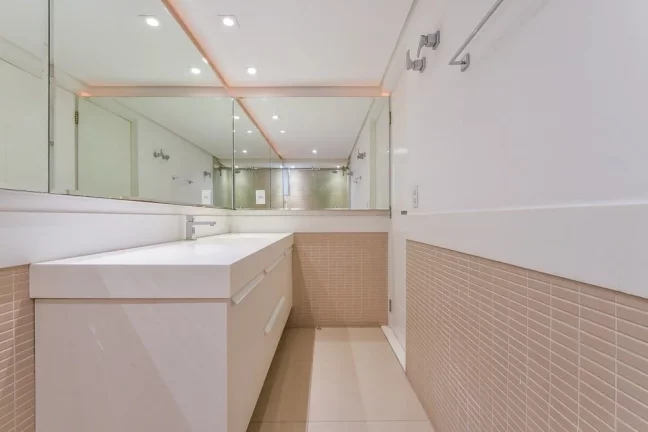 Imagem Apartamento à venda em São Paulo, Vila Nova Conceição, com 3 quartos, 244m2