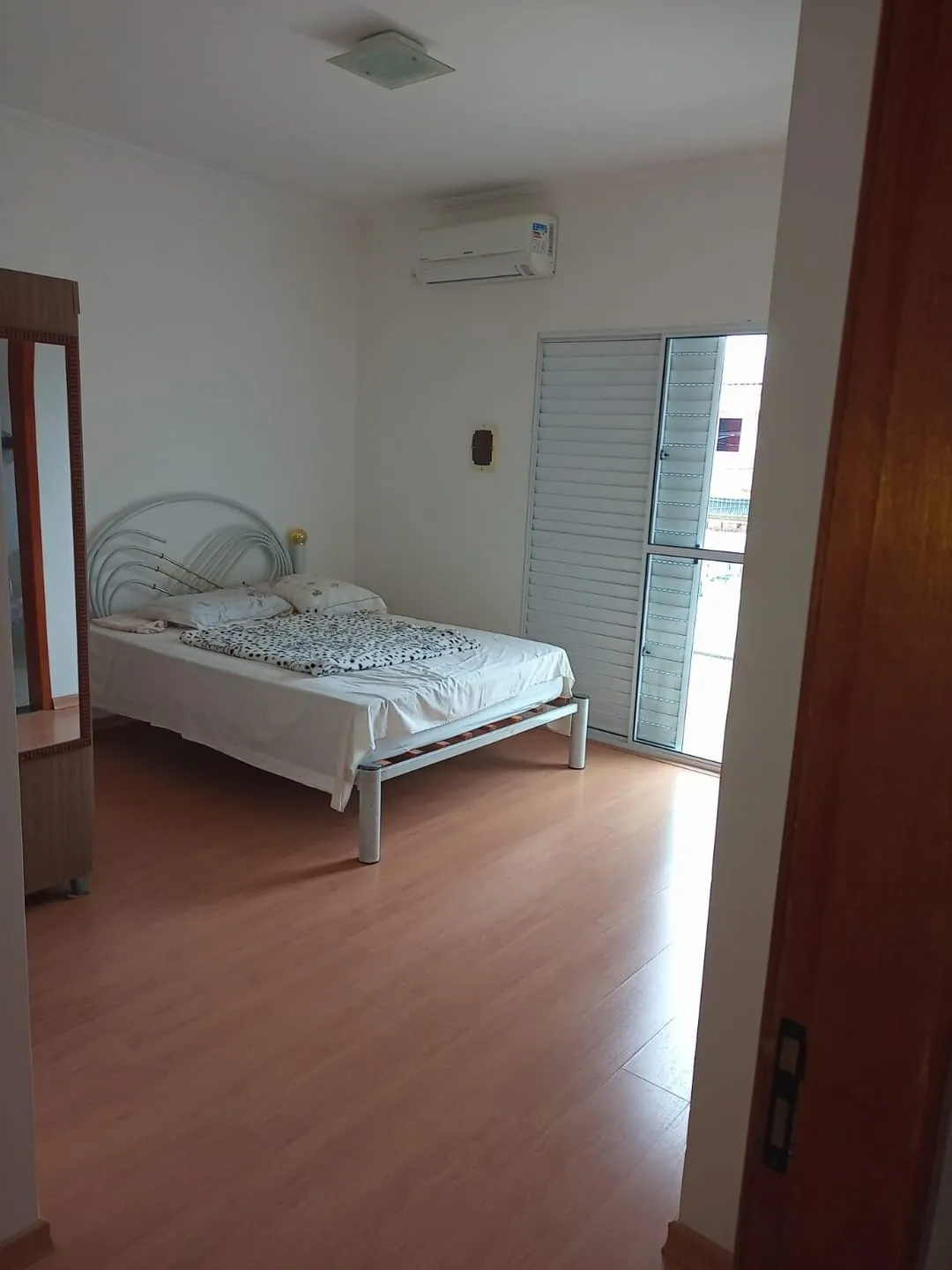 Imagem Casa à venda 3 Quartos, 1 Suite, 2 Vagas, 132M², Mantiqueira, Pindamonhangaba - SP