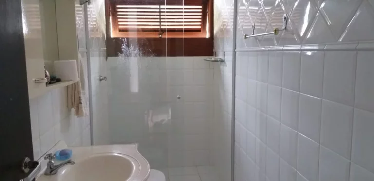 Imagem Linda casa em condomínio Fechado - Bairro Horto