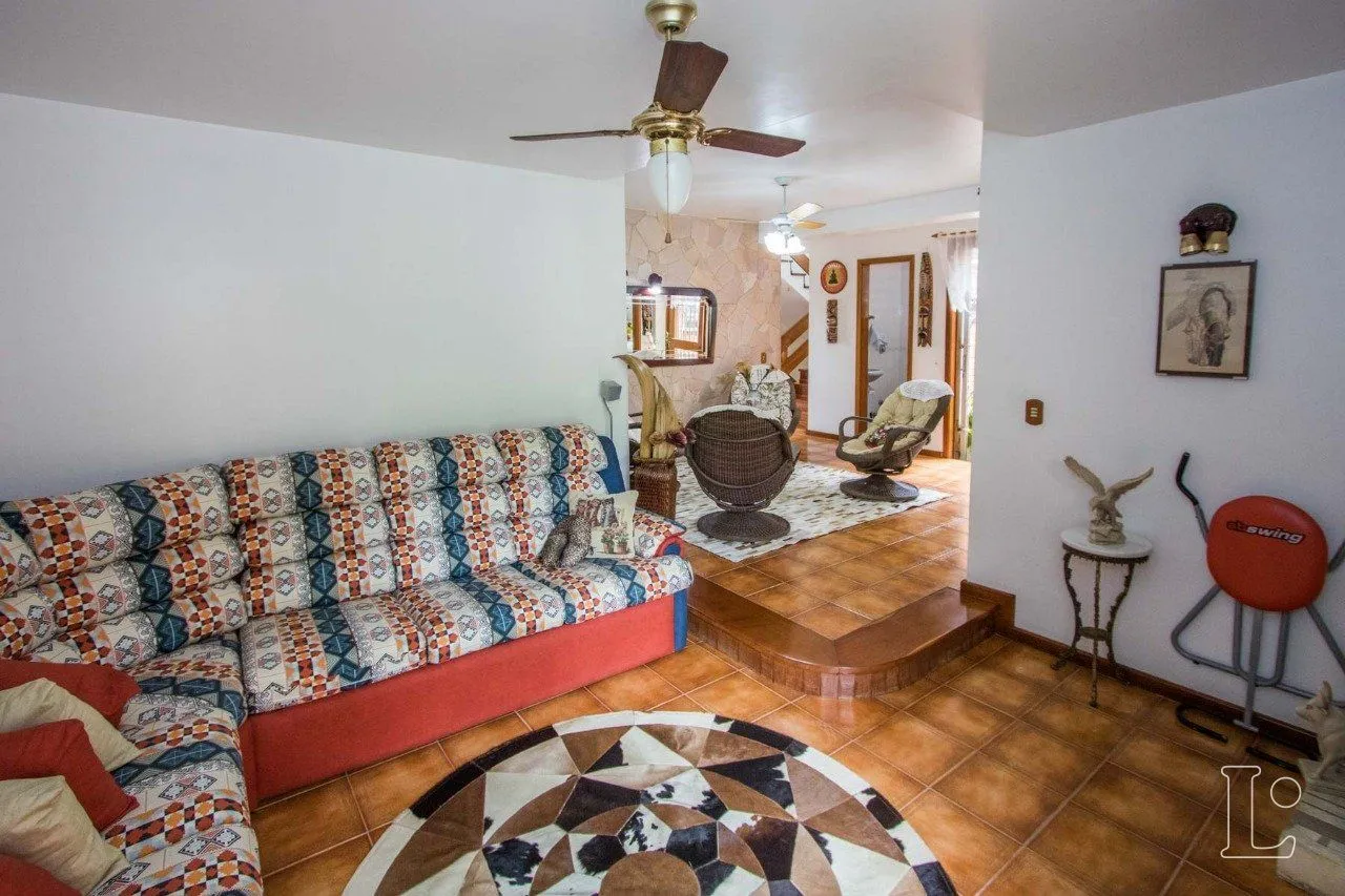 Imagem Casa para Venda - 416.89m², 4 dormitórios, sendo 1 suites, 5 vagas - Tristeza