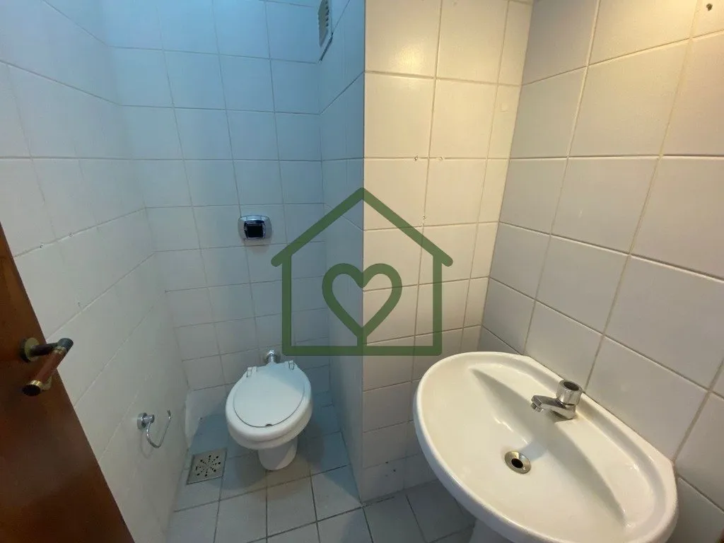 Imagem Excelente sala comercial - em andar alto - com vista - pronta para ocupação - são 48m2 de área p...