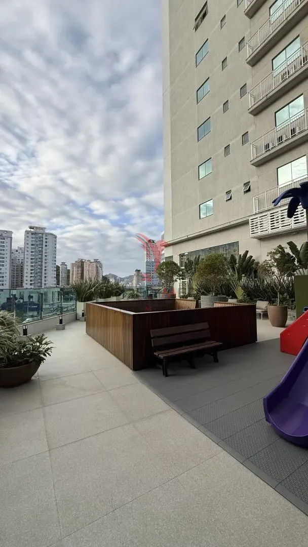 Imagem Luxo e Exclusividade na Meia Praia: Apartamento Mobiliado no Garden Square Residence
