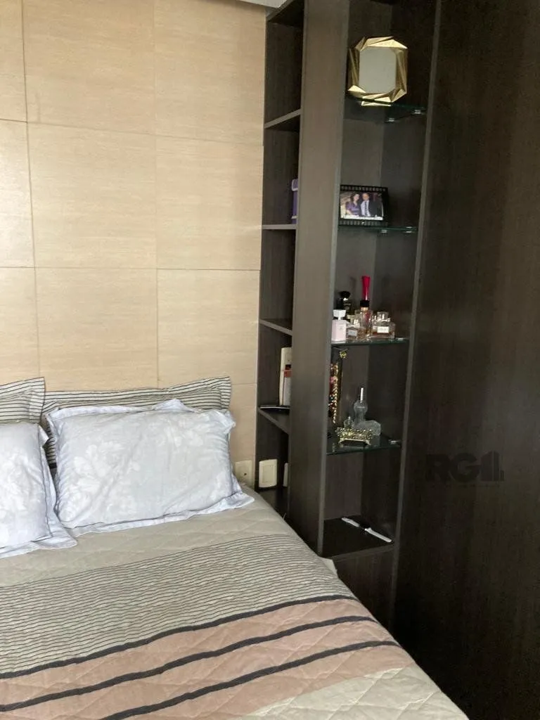 Imagem Apartamento para Venda - 52.24m², 1 dormitório, 1 vaga - Três Figueiras
