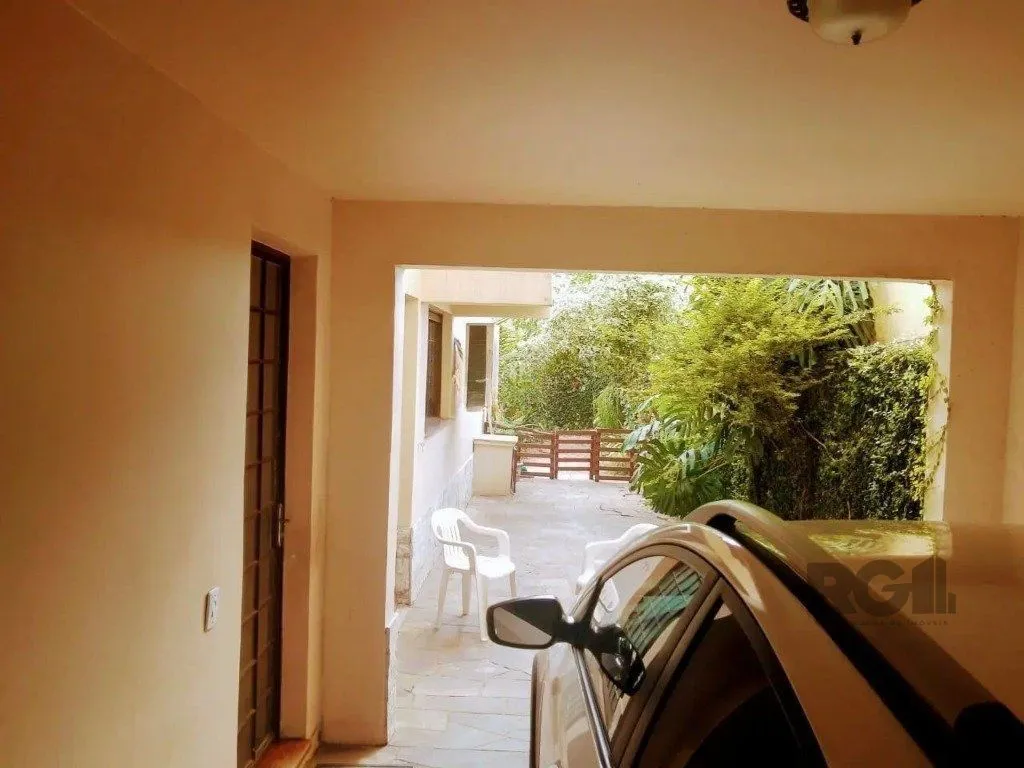Imagem Casa com 3 dormitórios no bairro Tristeza