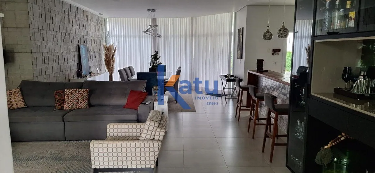 Imagem Esta casa exclusiva no Condomínio Ibi Aram (Itupeva - SP) possui 419,31 m² de terreno e 328,53 m²...