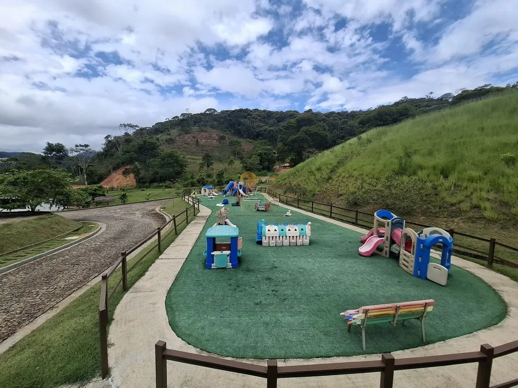Imagem Terreno em Condomínio para Venda em Teresópolis / RJ no bairro Vargem Grande