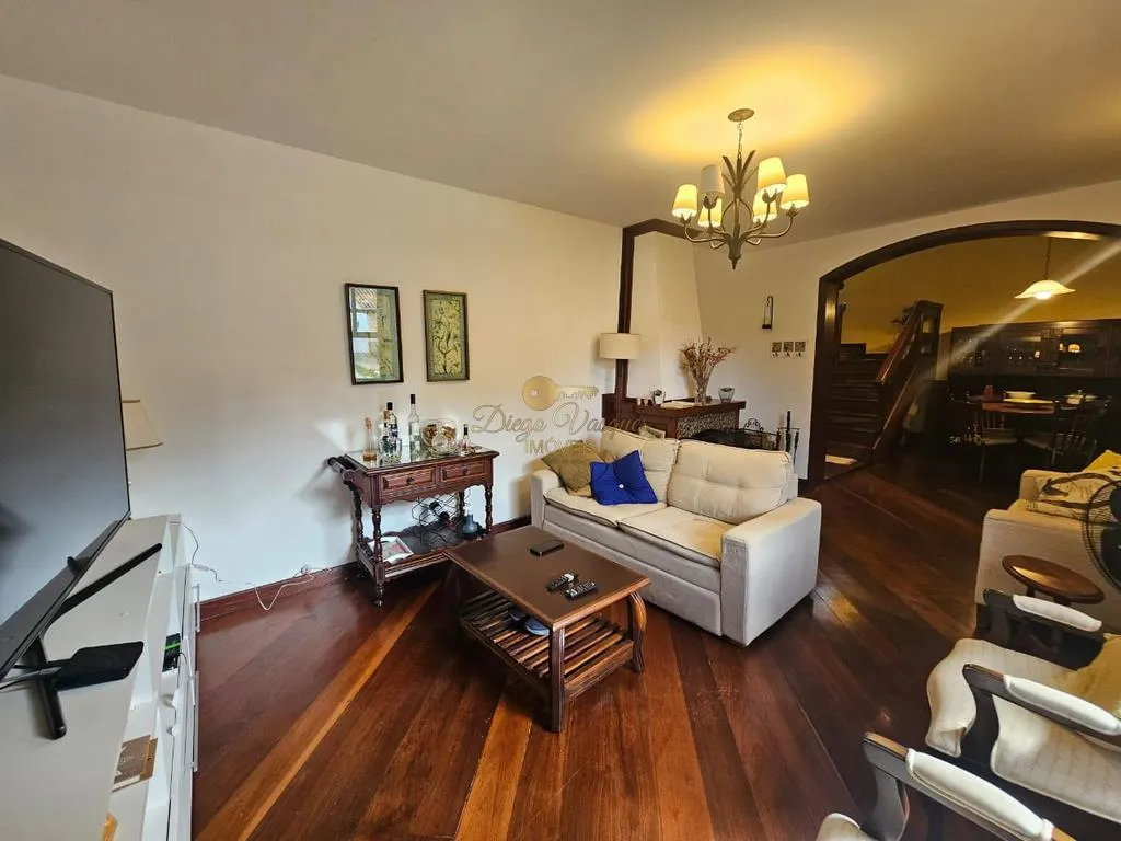 Imagem Casa em Condomínio para Venda em Teresópolis / RJ no bairro Várzea