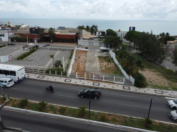 Imagem Terreno comercial à venda ou locação em Ponta Negra - 585m² de visibilidade e localização estratégica - a Av. Eng. Roberto Freire.
