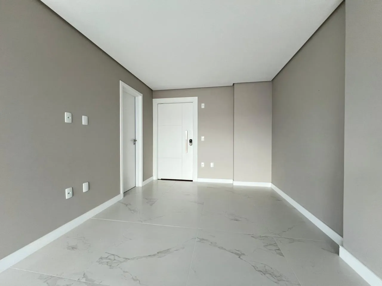Imagem Apartamento com vista para o mar à venda com 80.52m2 por R$ 1.075.000,00