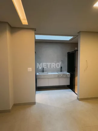 Imagem Casa no Alphavile, 4 Suítes, Master com closet e banheira, Piscina, Área Gourmet
