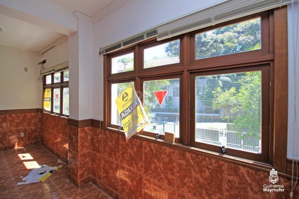 Imagem Casa para Venda - 258m², 3 dormitórios, sendo 1 suites, 3 vagas - Rio Branco