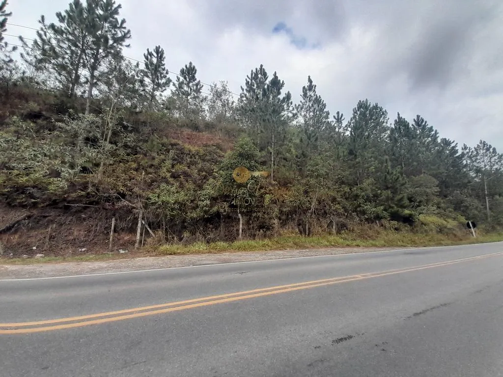 Imagem Terreno para Venda em Teresópolis / RJ no bairro Albuquerque