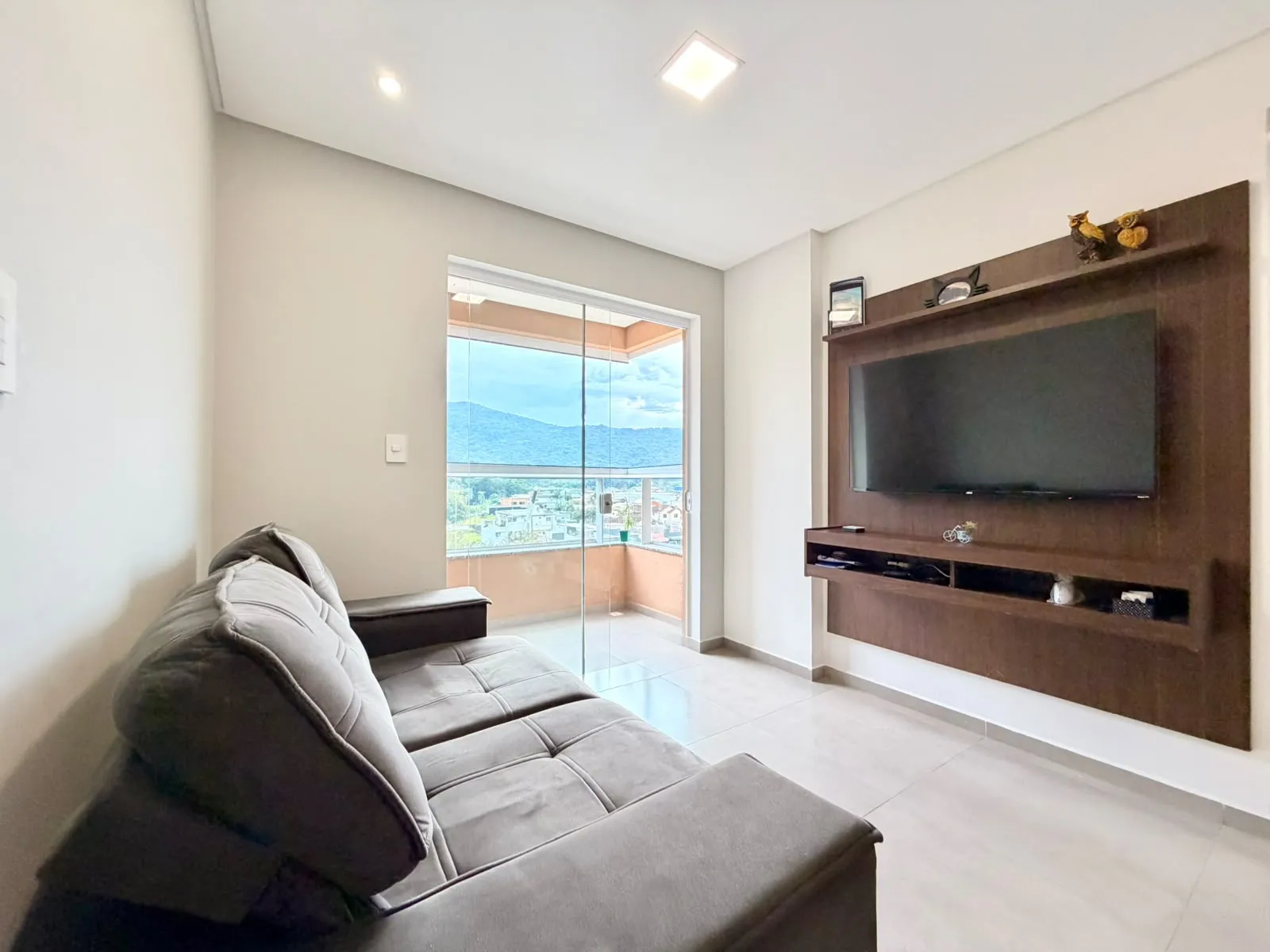 Imagem Apartamento à venda com 55.4m2 por R$ 650.700,00