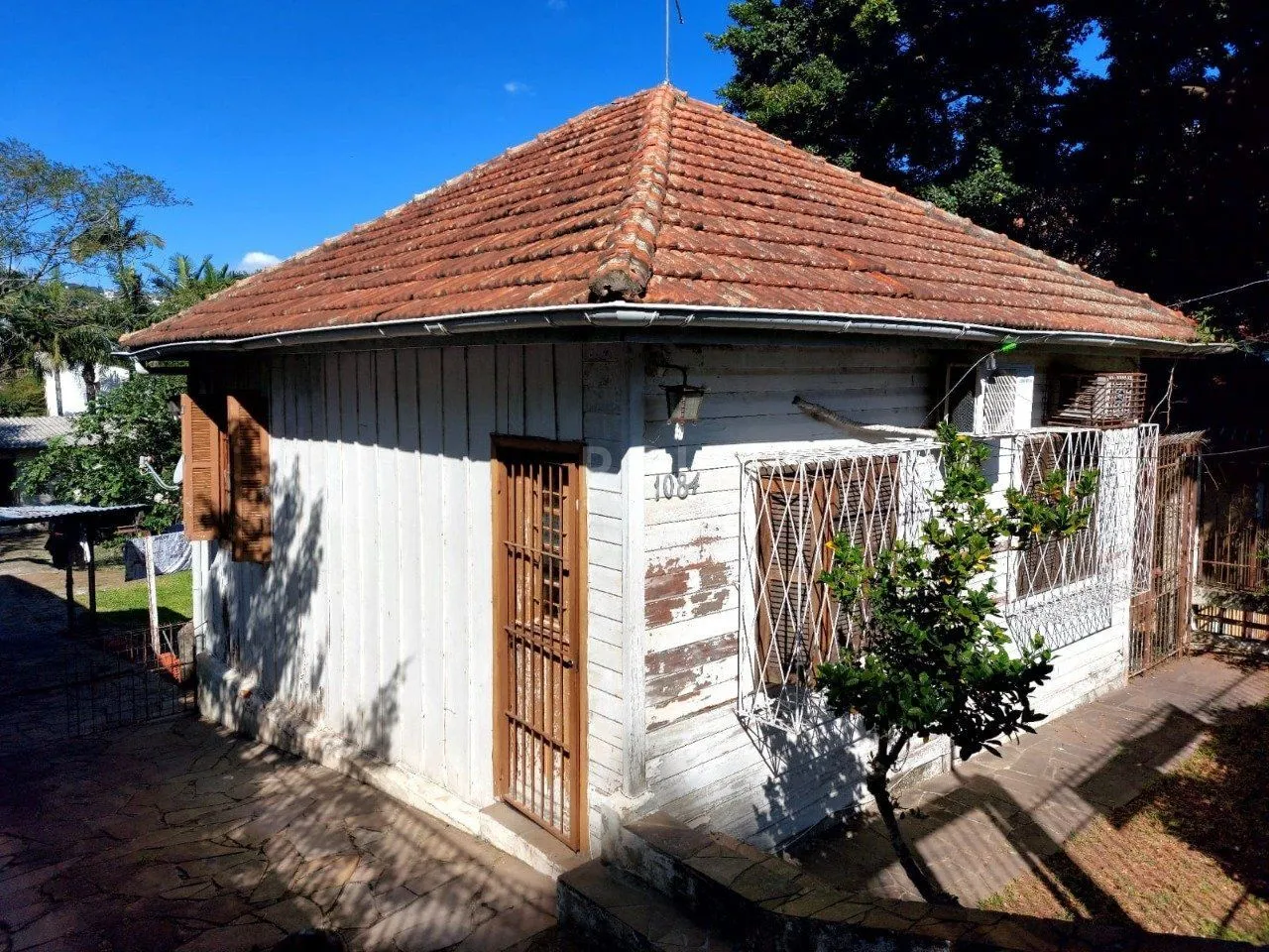 Imagem Terreno para Venda - 484m², 0 dormitórios, Cristal, Porto Alegre