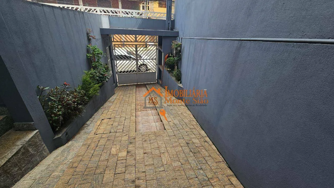 Imagem Casa com 5 dormitórios à venda por R$ 1.270.000,00 - Jardim Cumbica - Guarulhos/SP