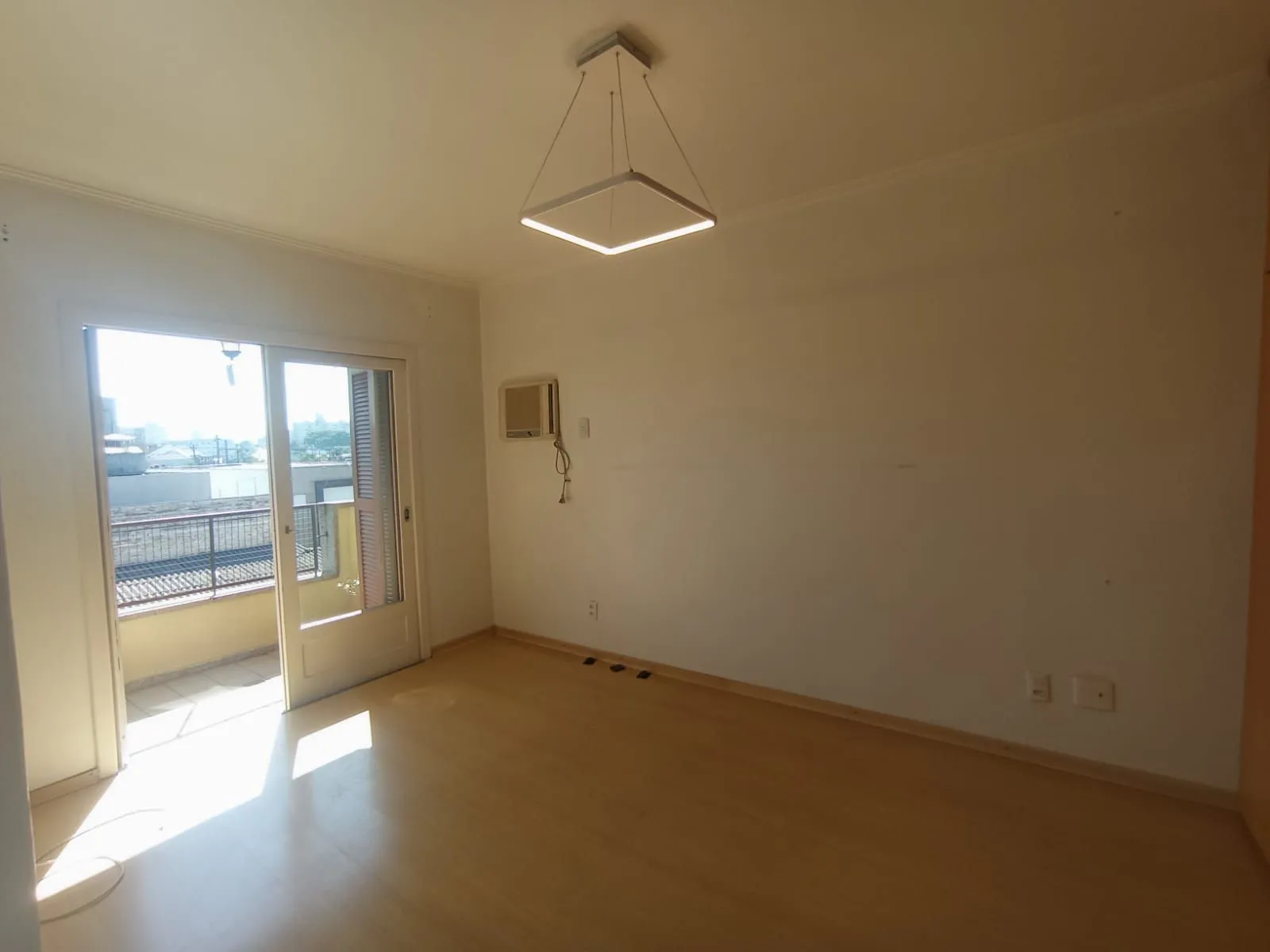 Imagem Apartamento no bairro Teresópolis de 2 dormitórios e vaga DESOCUPADO