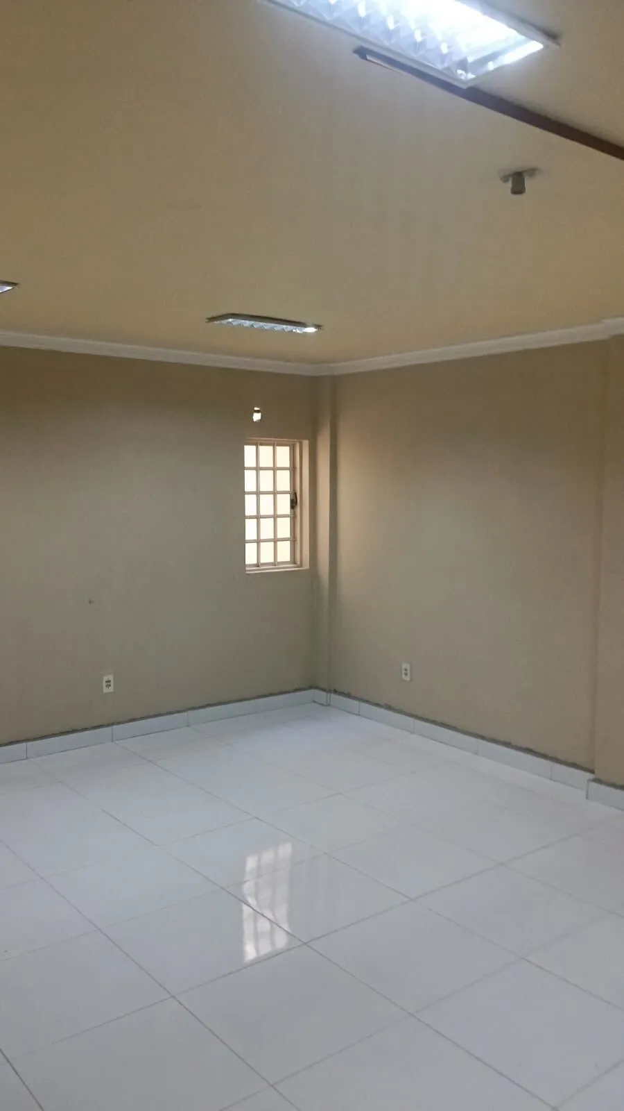 Imagem Sala comercial no Bairro CPA 4