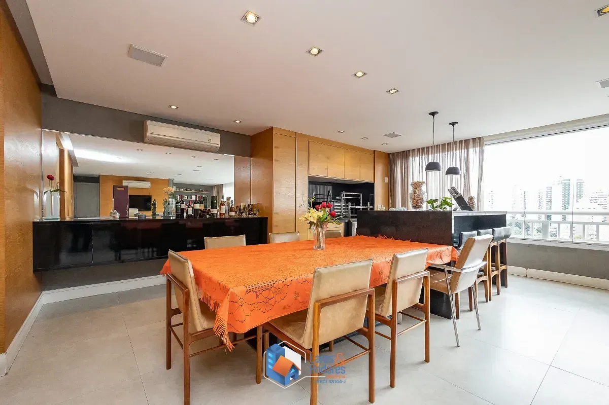 Imagem Apartamento para venda em Saúde com 4 quartos, sendo 2 suítes, 160m²