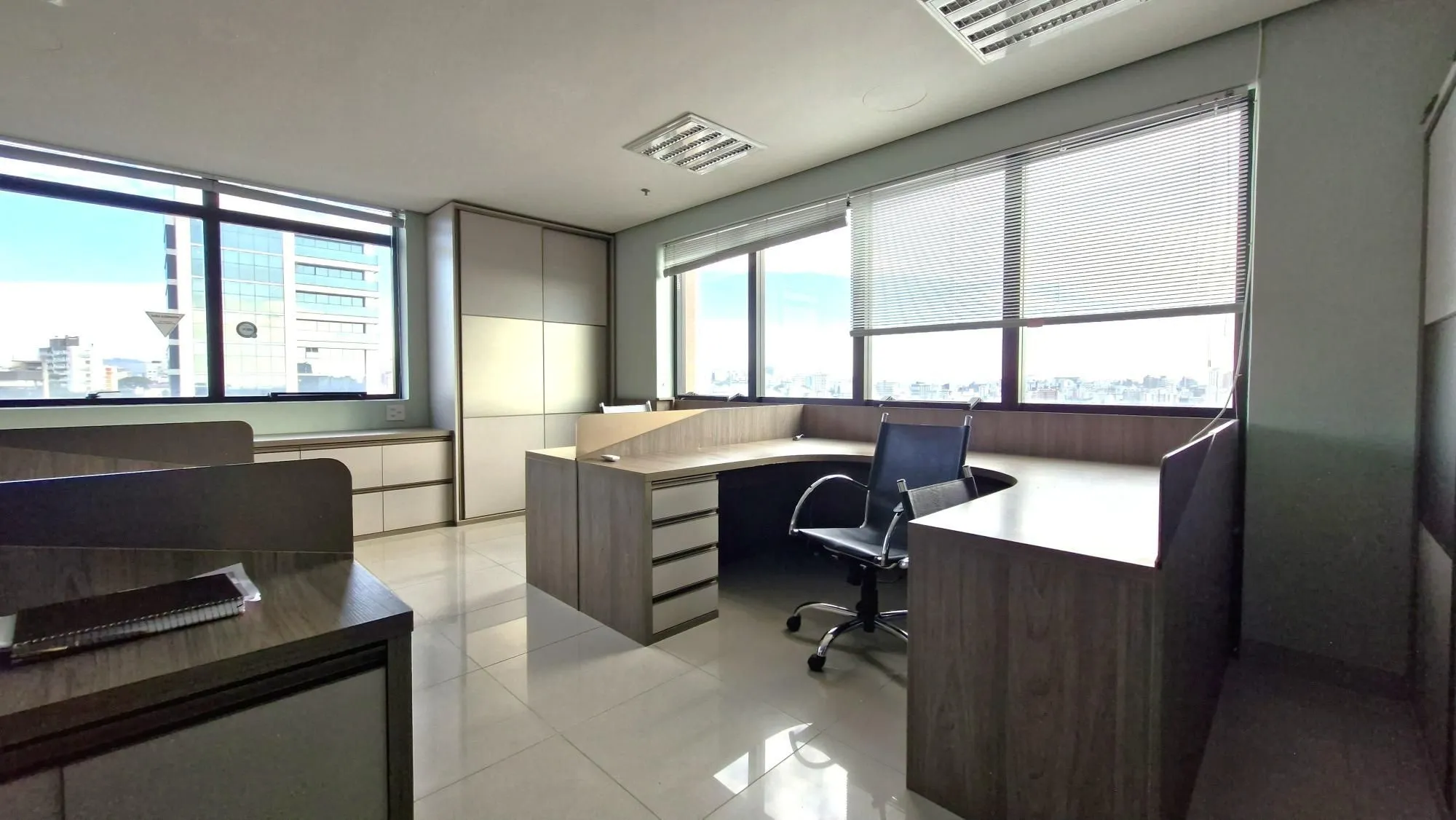 Imagem Sala Comercial próxima a Carlos Gomes