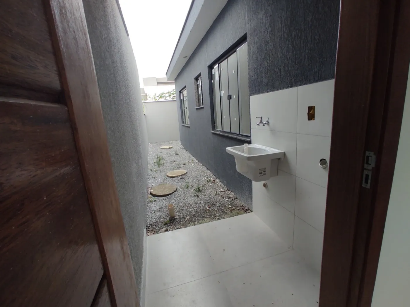 Imagem Casa para Venda em Rio das Ostras, Maria Turri, 2 dormitórios, 1 suíte, 2 banheiros, 1 vaga