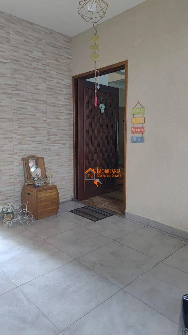 Imagem Sobrado com 4 dormitórios à venda, 220 m² por R$ 750.000,00 - Nova Cerejeira - Atibaia/SP