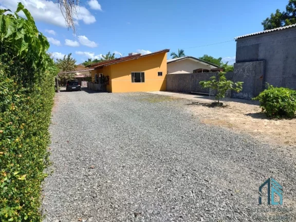 Foto do imóvel Casa a venda 03 quartos c/suíte, bem localizada em Guaratuba PR