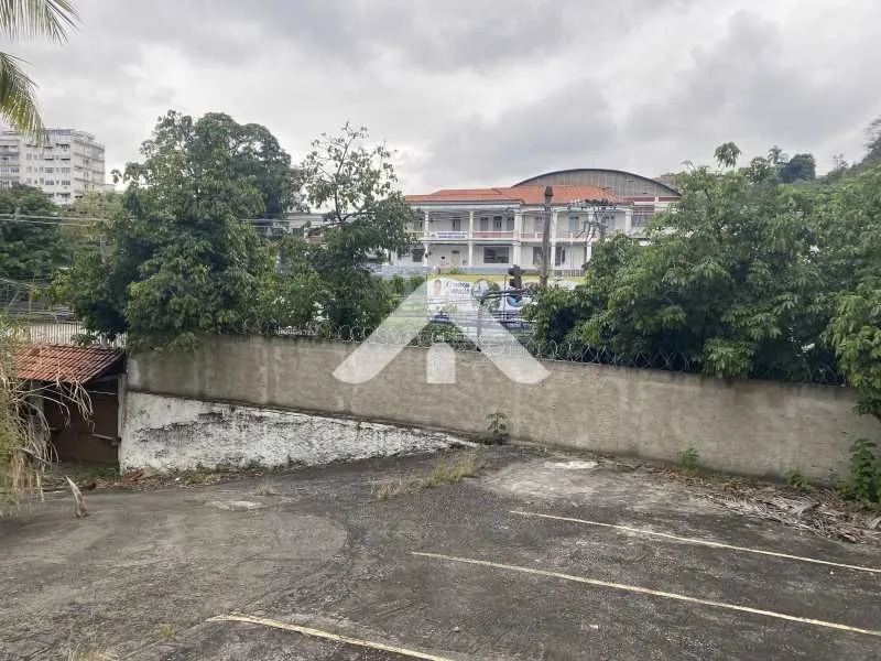 Imagem Terreno à Venda na Avenida Geremário Dantas - Pechincha, Rio de Janeiro