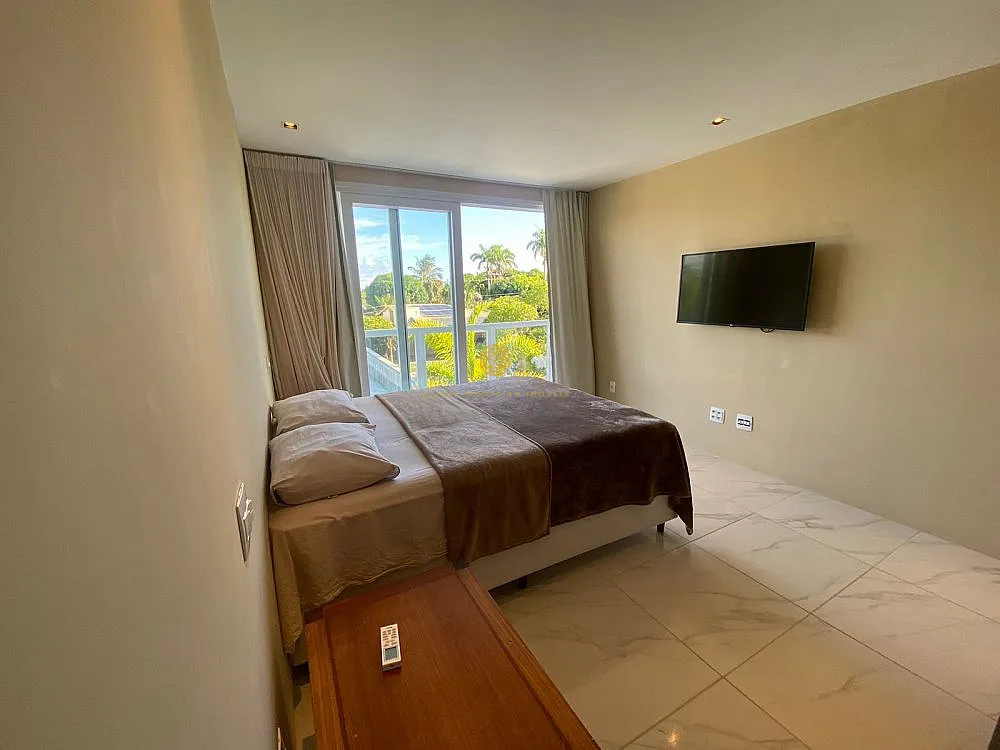 Imagem Mansão de Luxo no Condomínio Interlagos - Camaçari, BA