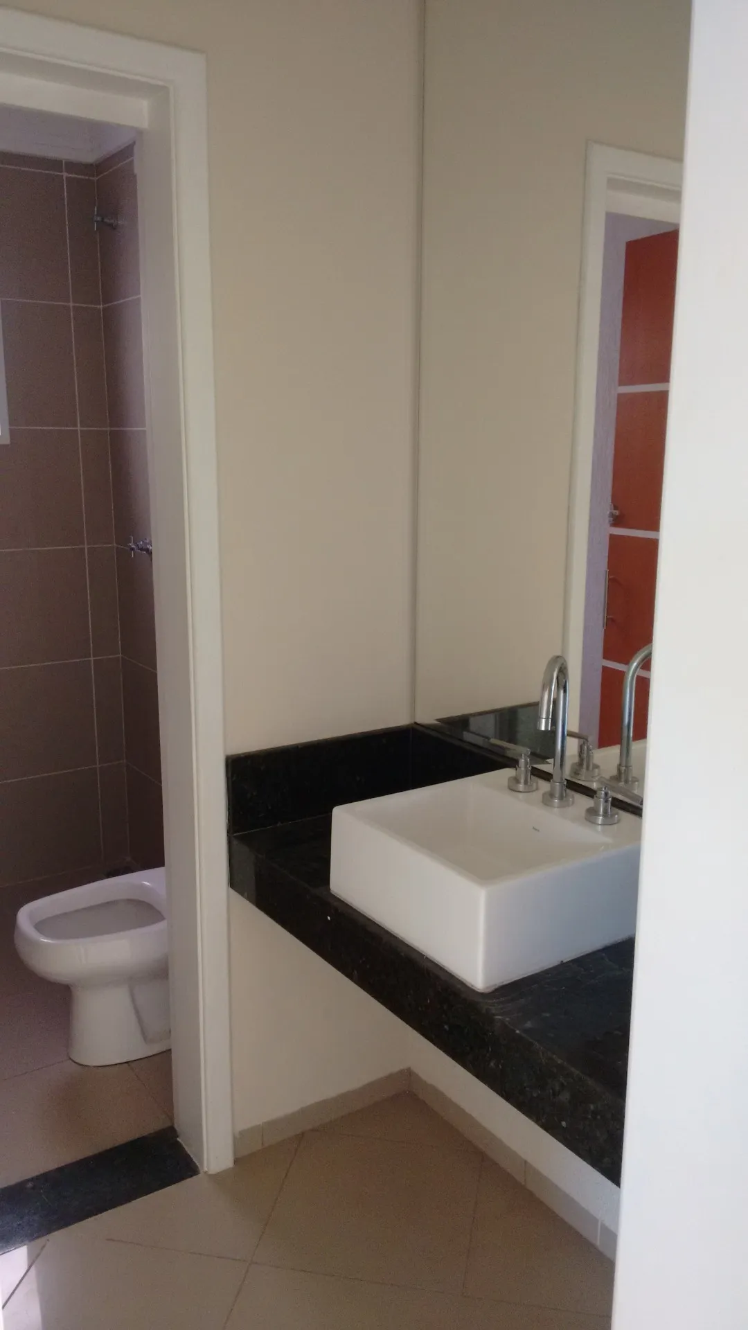 Imagem Casa de alto padrão à venda ou locação no Villa dos Inglezes, Sorocaba, com 3 suítes, piscina, 265 m² e terreno de 260 m²
