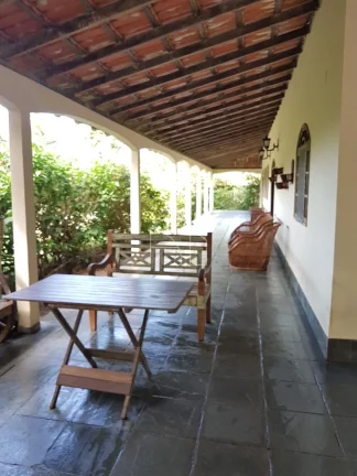 Imagem Casa com Terreno 1.859 metros em Manguinhos