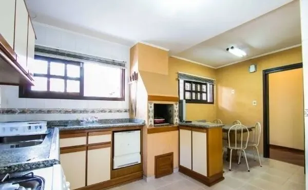Imagem Casa sobrado no Petrópolis com 7 dormitórios e 4 vagas