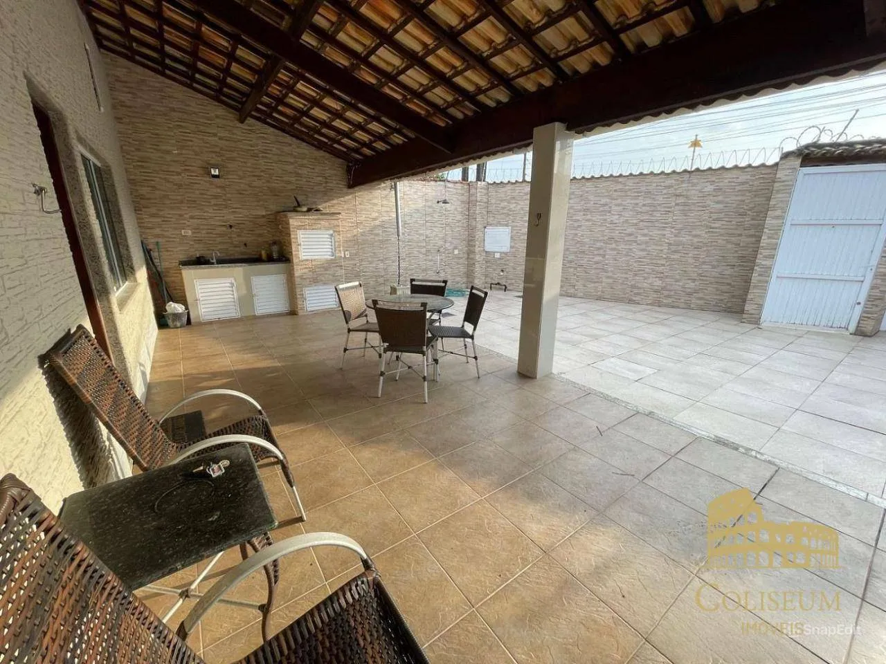 Imagem Casa com 3 Suítes e Piscina no Flórida