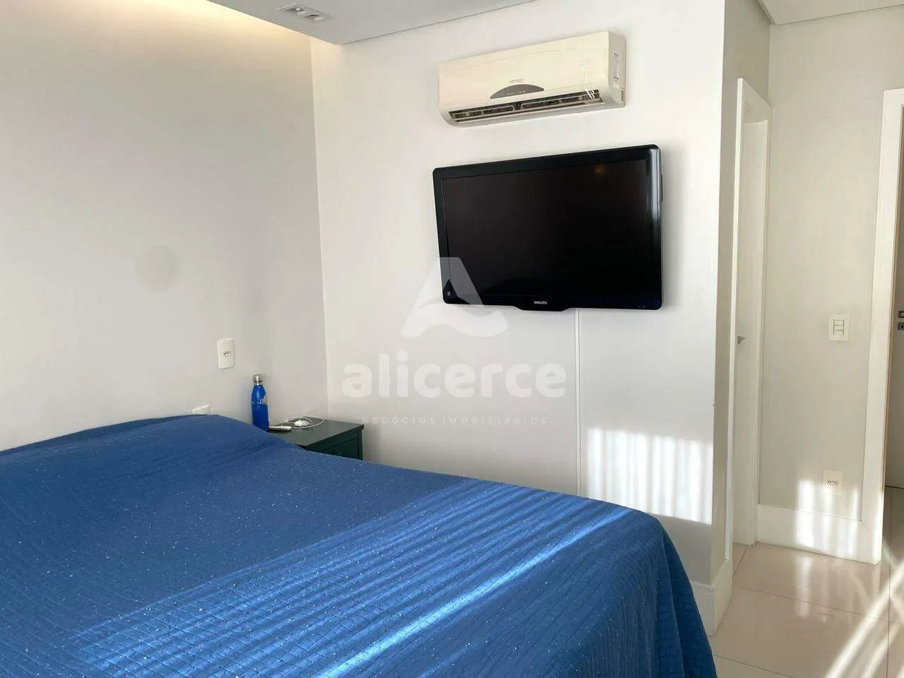 Imagem Porteira Fechada!!! Apartamento à venda com 3 quartos 1 suíte, vista mar em Nossa Senhora do Rosário São José