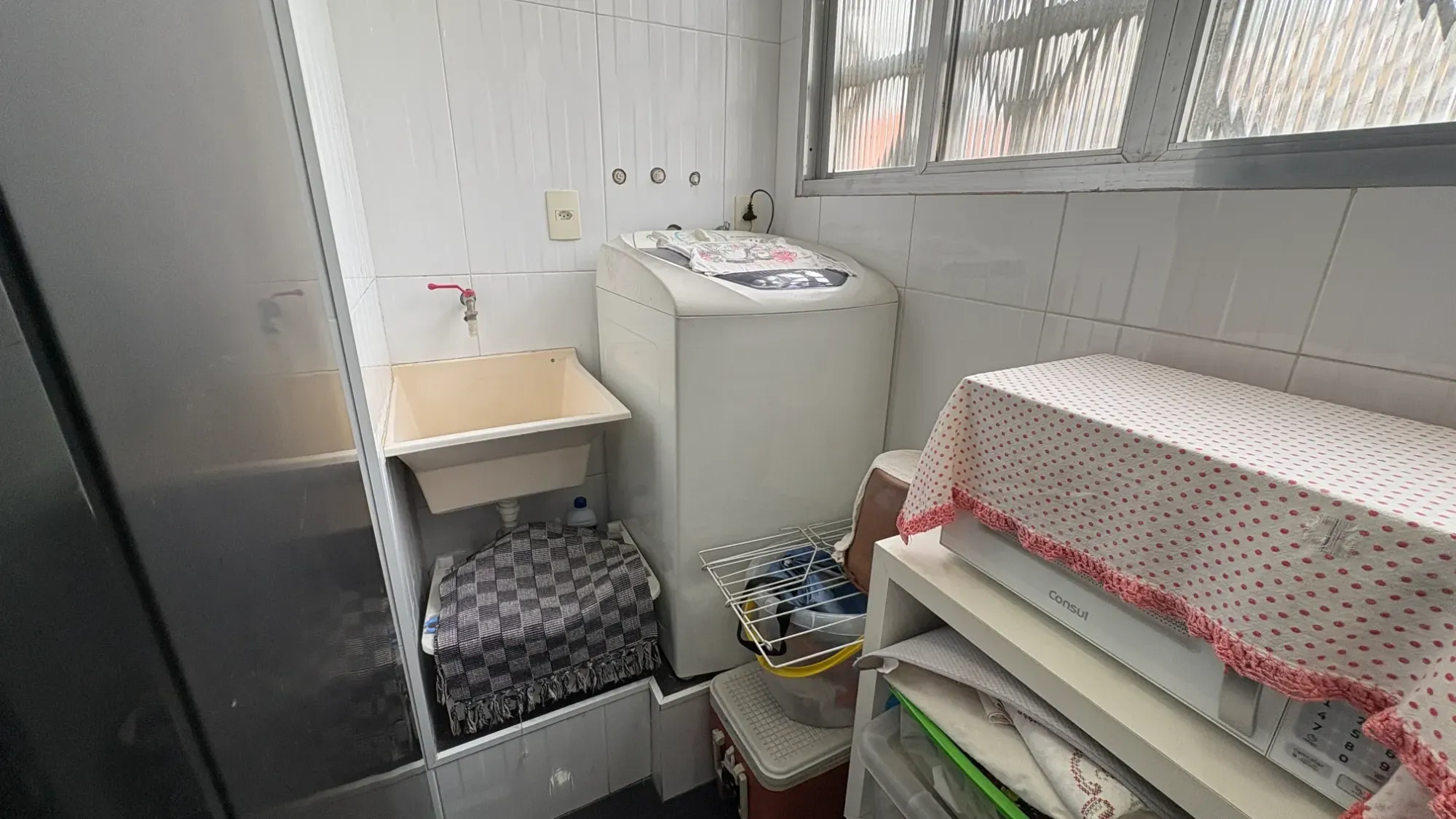 Imagem Apartamento com 2 Quartos à Venda, 70 m² em Embaré - Santos