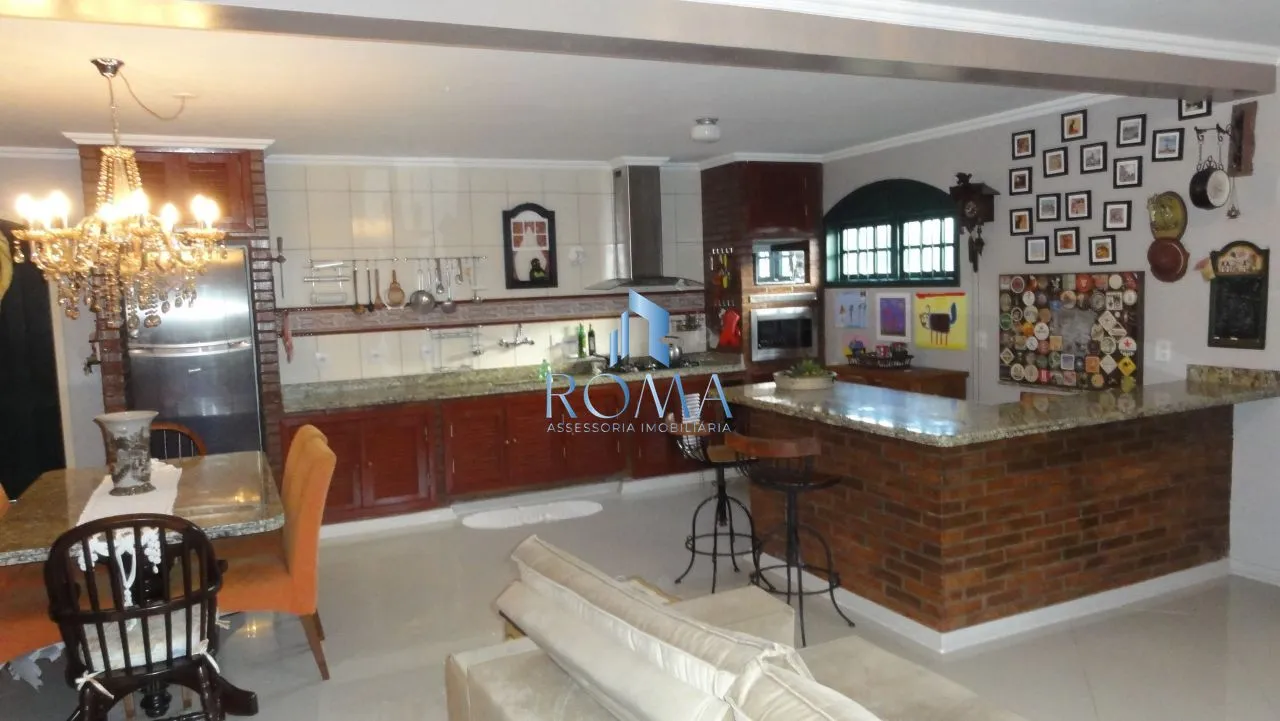 Imagem Casa 5 dormitórios à venda Diácono João Luiz Pozzobon Santa Maria/RS