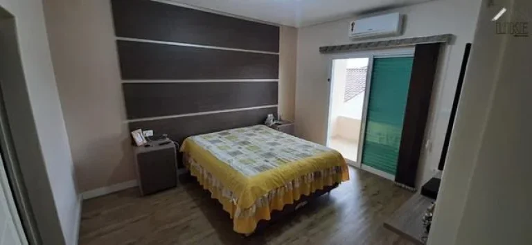 Imagem Casa Sobrado no jardim Santa maria com 3 dormitórios-Jacarei