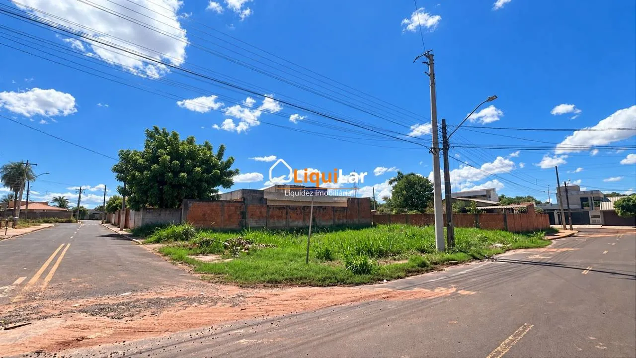 Foto do imóvel Terreno de Esquina à Venda no Jardim Oliveira com 322,50 m² Próximo ao Forte Atacadista.