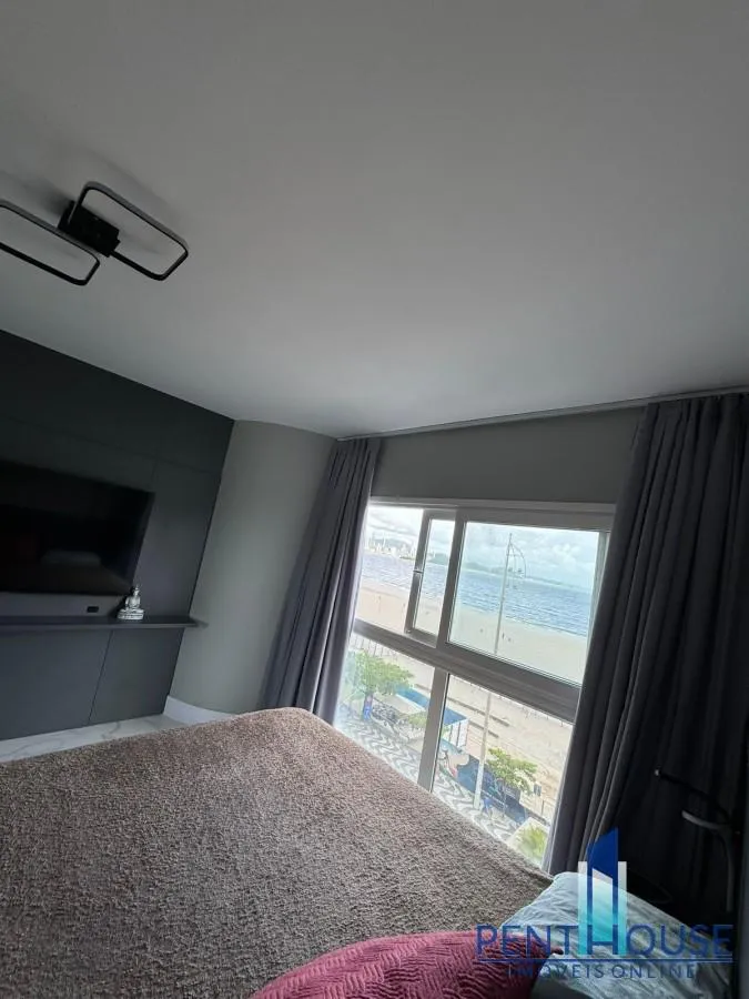 Imagem Apartamento Frente Mar para Venda em Balneário Camboriú, CENTRO, 4 dormitórios, 2 suítes, 4 banheiros, 1 vaga