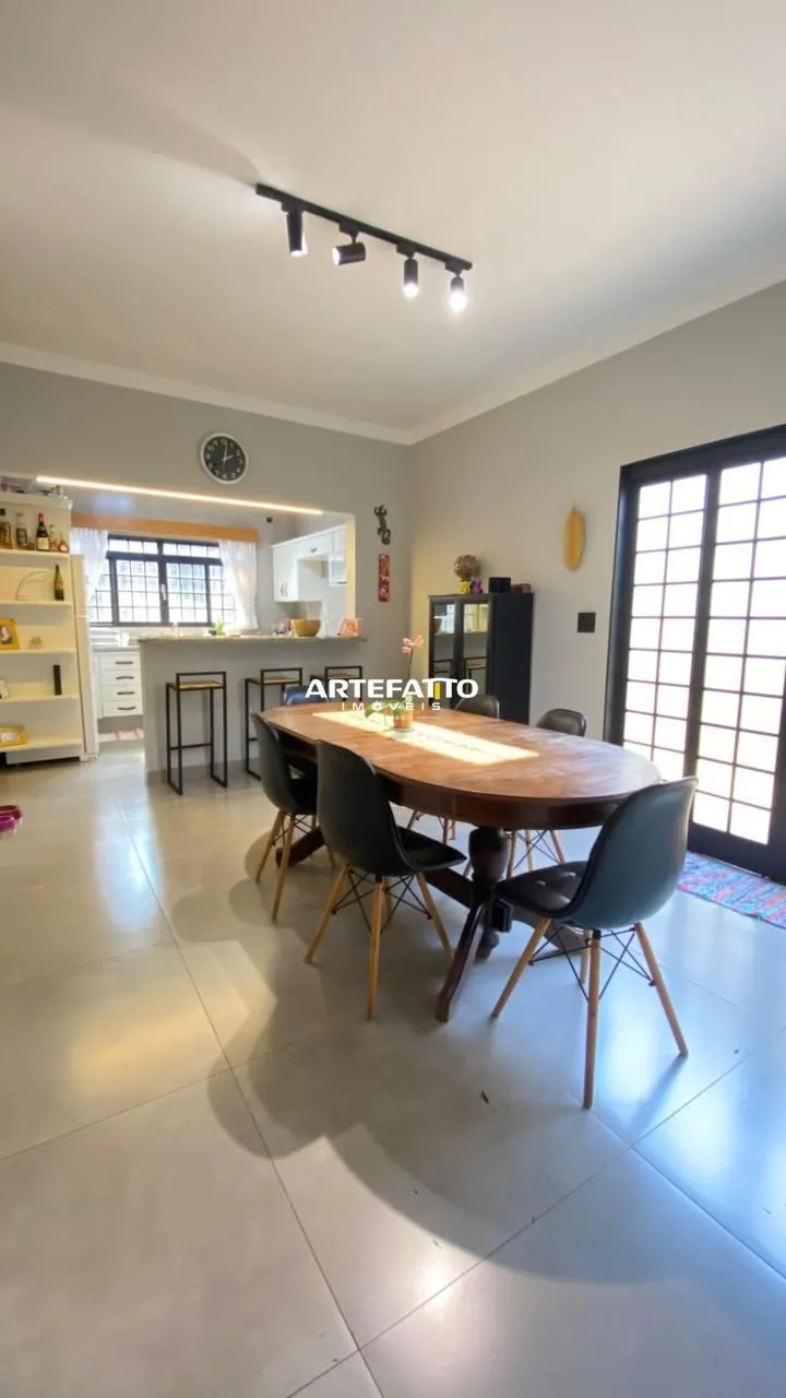 Foto do imóvel Casa com 3 dormitórios em Rua Antônio Bernardes Pinto
