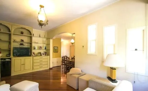 Imagem Casa sobrado no Petrópolis com 7 dormitórios e 4 vagas
