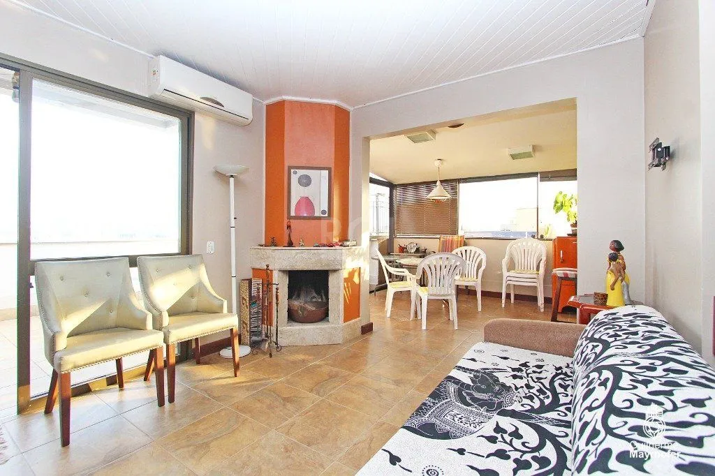 Imagem Cobertura para Venda - 157m², 2 dormitórios, 2 vagas - Cristo Redentor